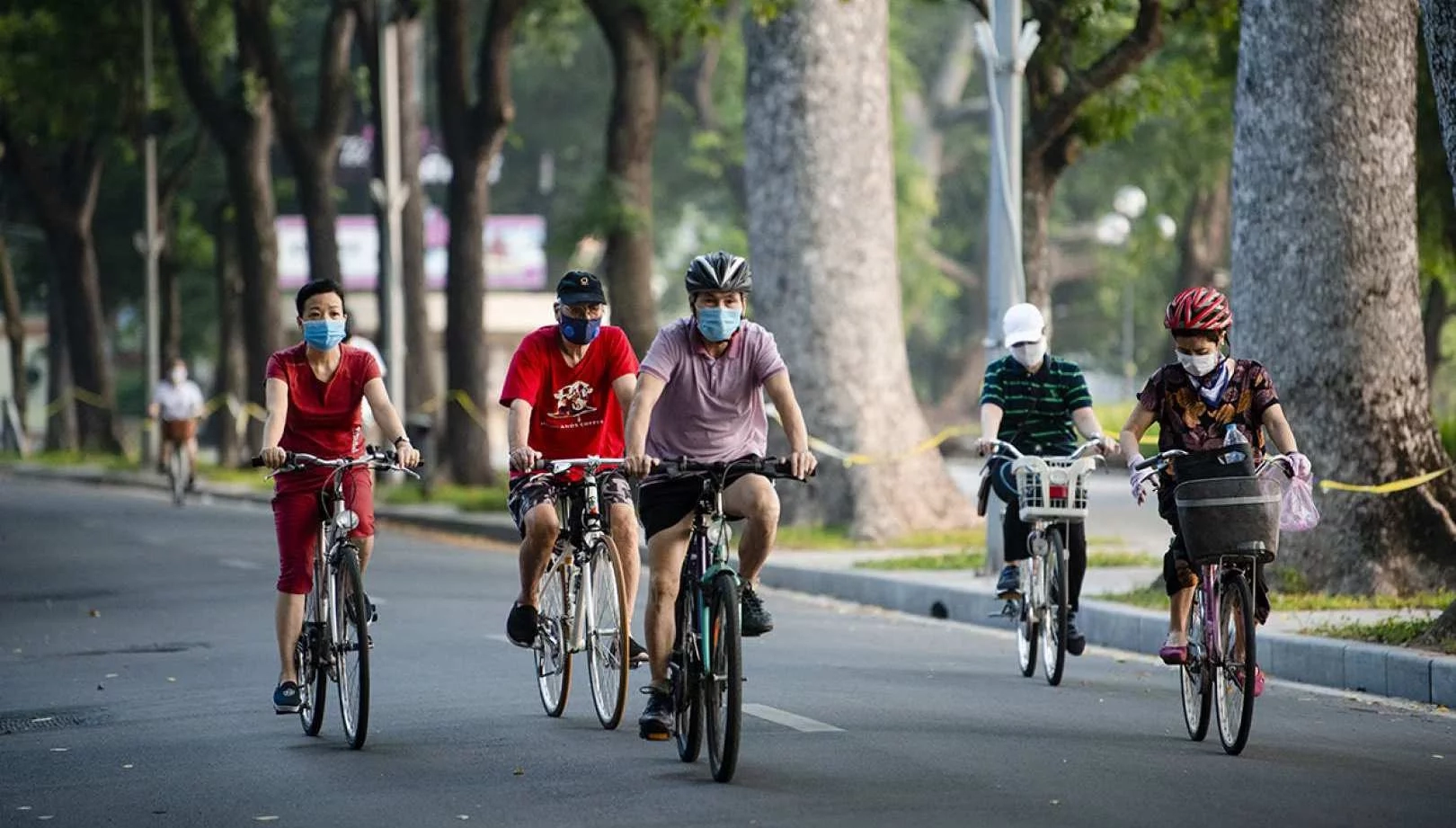 Khám phá thành phố Hà Nội theo cách thân thiện với môi trường với dịch vụ cho thuê xe đạp của chúng tôi