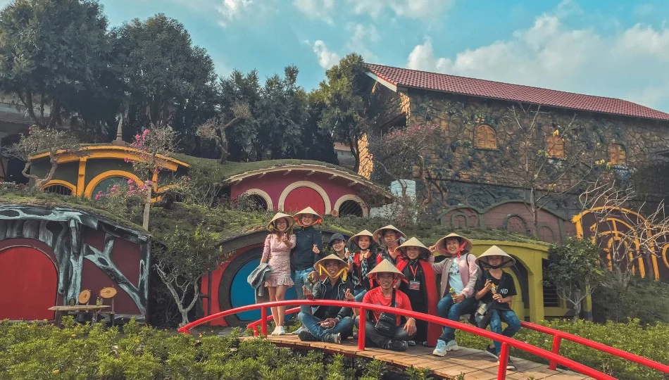 Thoát khỏi áp lực cuộc sống thường nhật và tận hưởng những khoảnh khắc trở về với tuổi thơ tại Fairytale Land!
