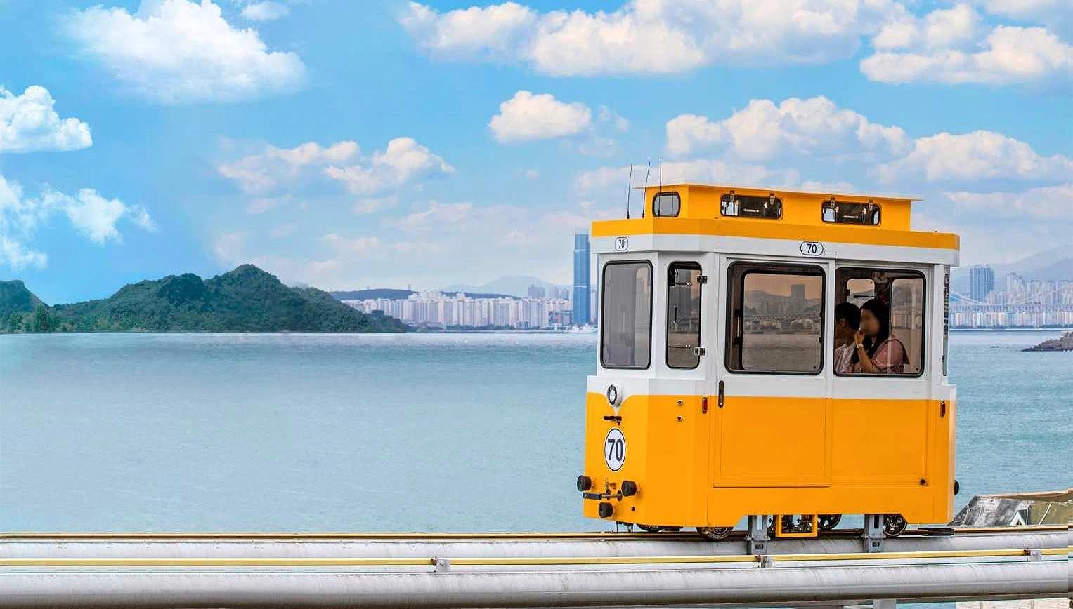 Đặt Tour Tham Quan Busan Trong Ngày | Du Thuyền, Tàu Haeundae Sky Capsule,  Tàu Beach Train cùng iViVU.com