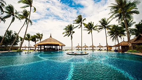 Hồ bơi ngoài trời