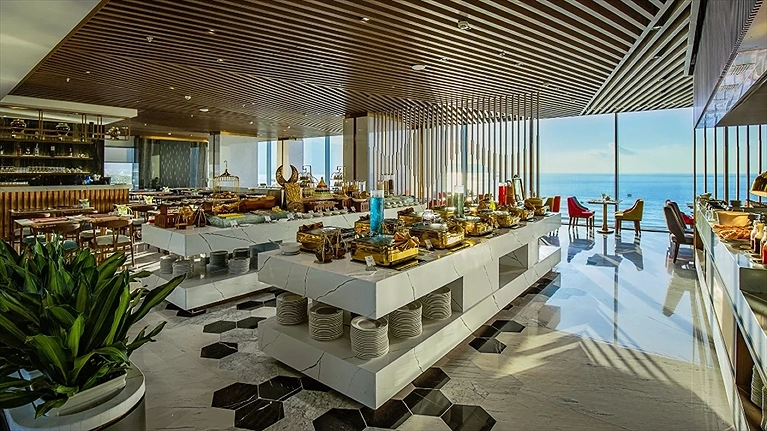 Khu vực nhà hàng Riviera