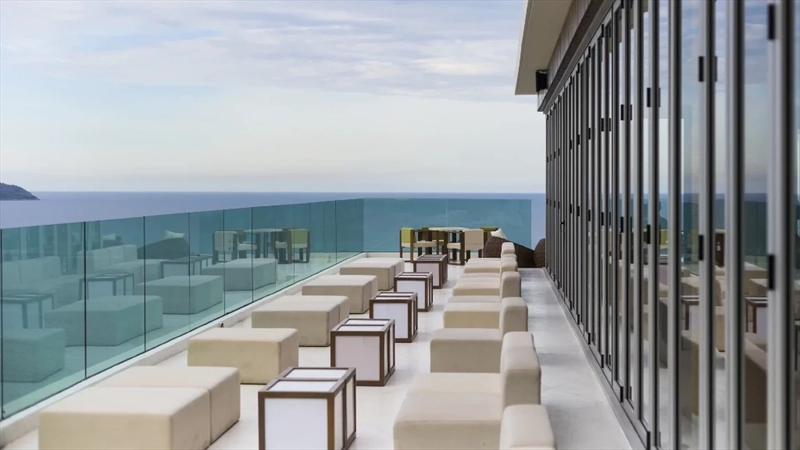 Sky Bar Khách sạn A La Carte (Nguồn:ivivu.com)