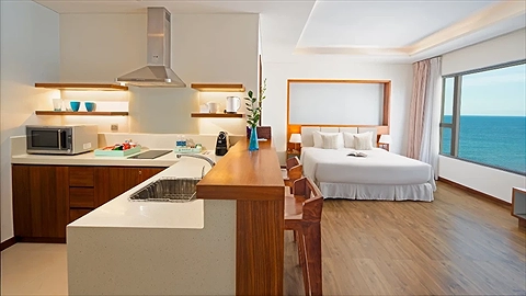 Light Studio City View