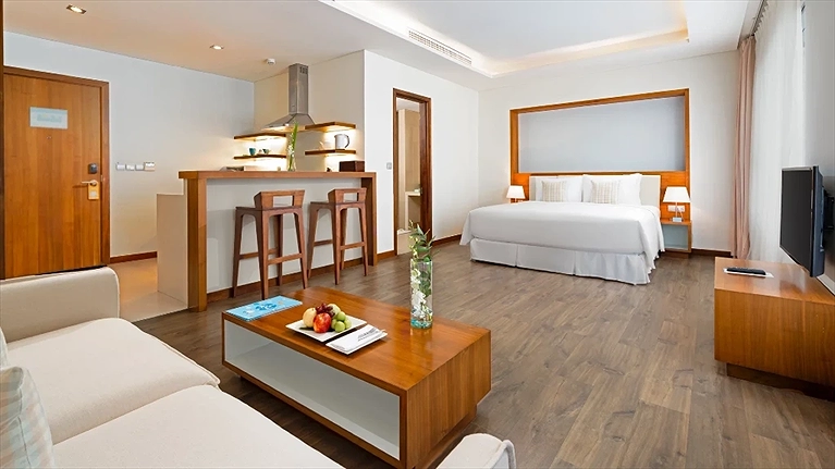 Light Studio City View