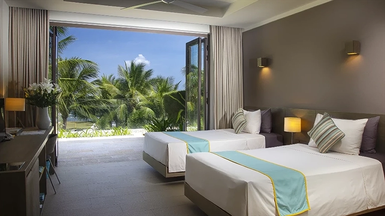 One Bedroom Garden View