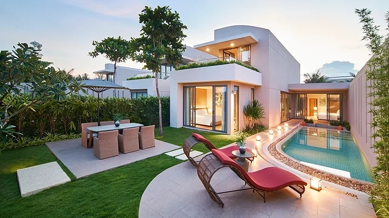 Three Bedroom Beach Pool Villa