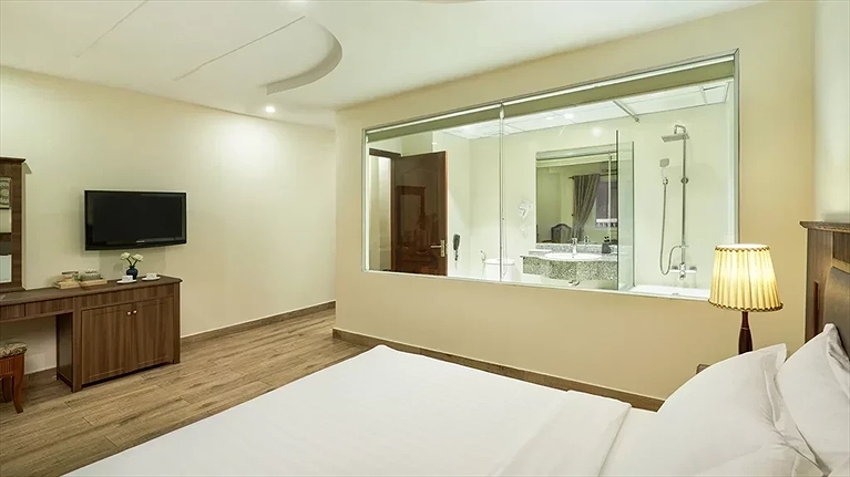 Premier External Room