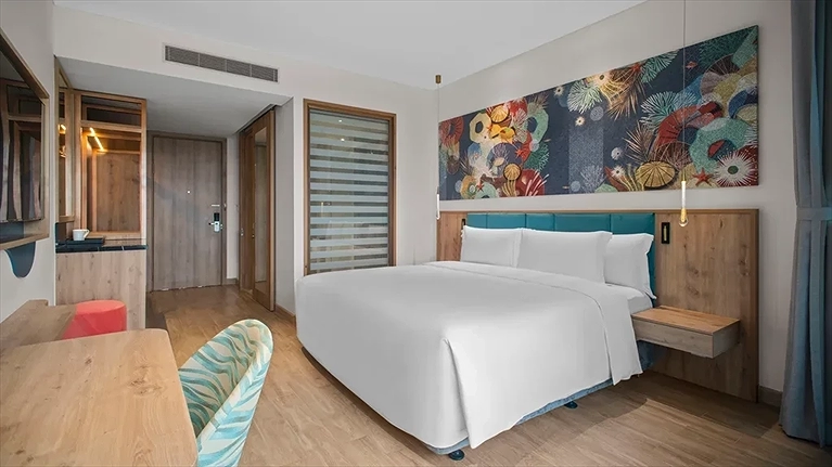 Superior Seaview King