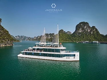 Du thuyền JadeSails Lan Hạ - Day Cruise