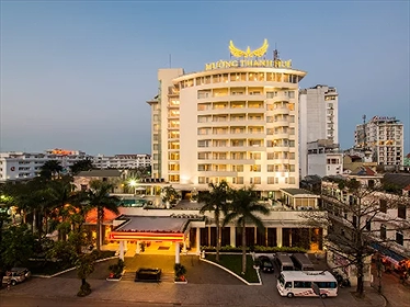 Khách sạn Mường Thanh Holiday Huế