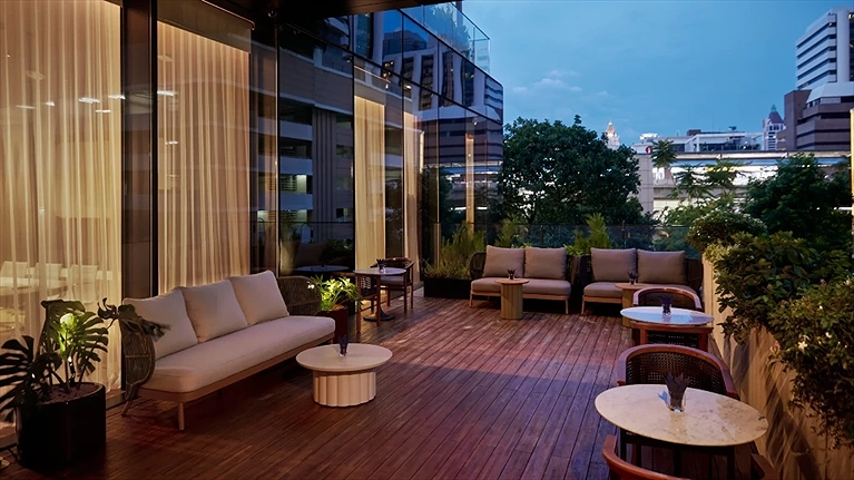 Khu vực thư giãn ngoài trời