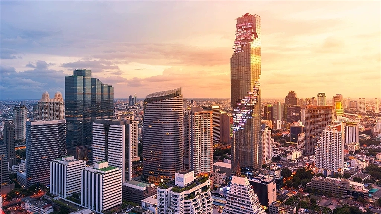 Choáng ngợp trước tầm cao khách sạn The Standard Bangkok Mahanakhon