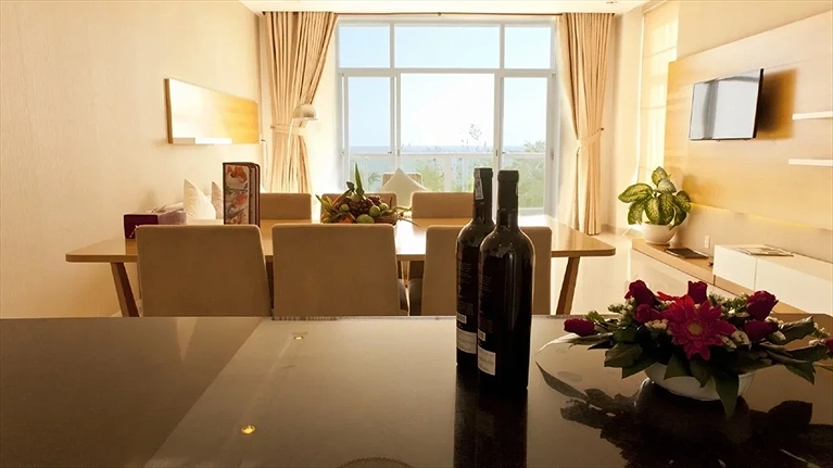 Three Bedrooms Apartment