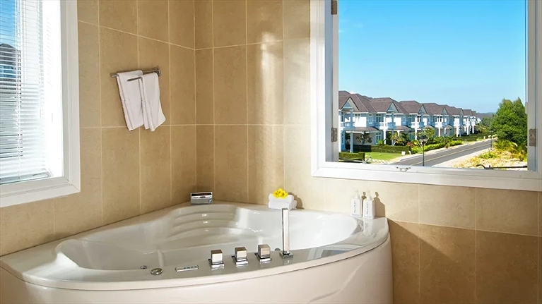 Nhà vệ sinh phòng master