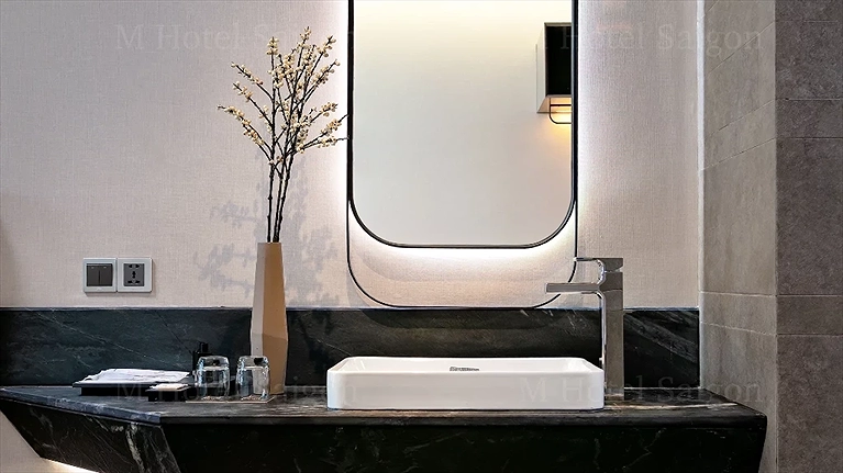 Junior Contemporary Suite