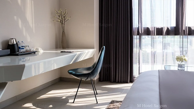 Junior Contemporary Suite