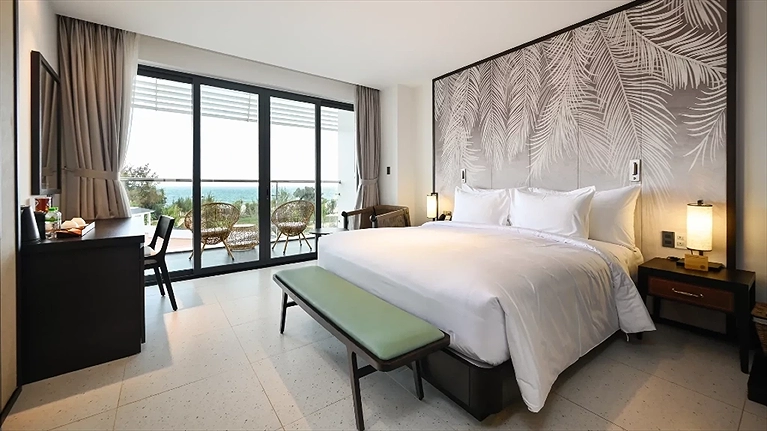 Standard King Ocean View