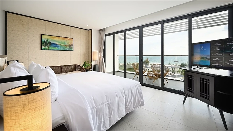 Junior Suite King Ocean View