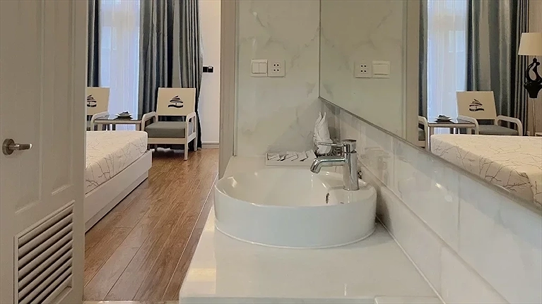 Deluxe Bungalow – Pool View