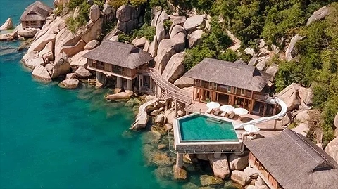 The Water Reserve là căn villa đầu tiên có cầu trượt ngay tại Villa