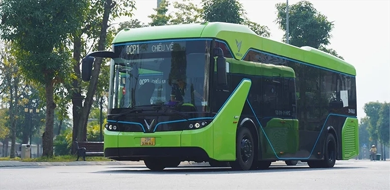 VinBus giúp bạn di chuyển trong nội khu Ocean Park