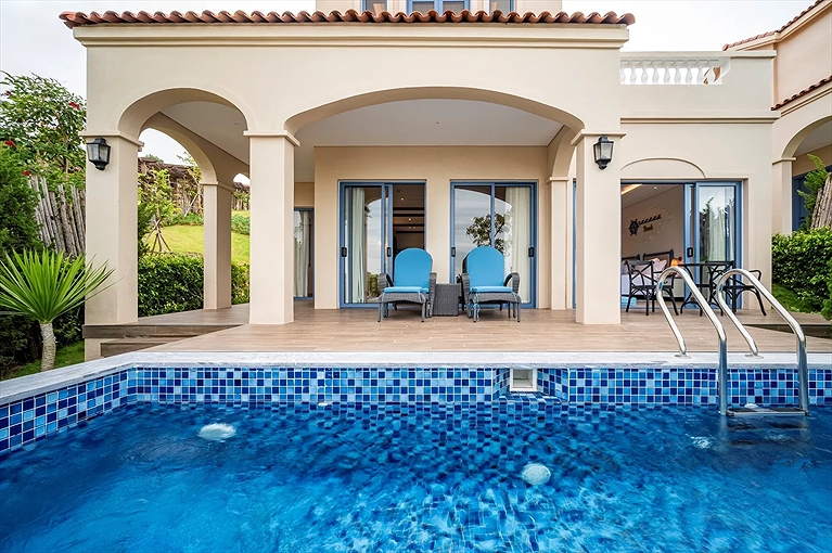 Villa 2 BR Private Pool Ocean View