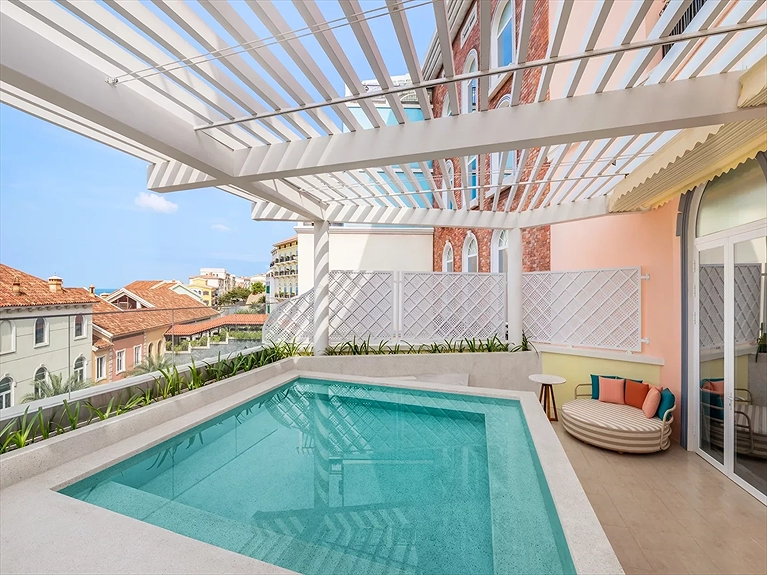 Hồ Ngâm phòng Capri Terrace Suite King