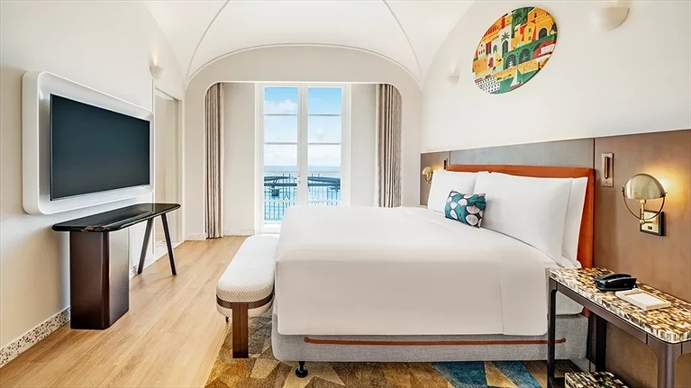 Phòng Amalfi Ocean View Suite