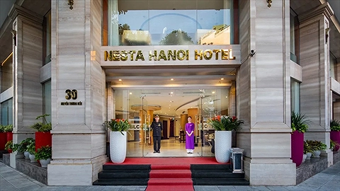 Lối vào sảnh chính