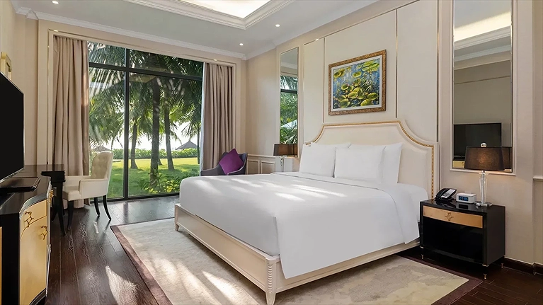 Three-Bedrooms Sapphire Beach Villa