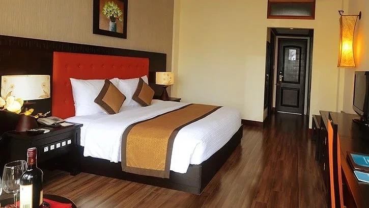 Deluxe Pool/Ocean View