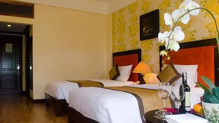 Deluxe Pool/Ocean View