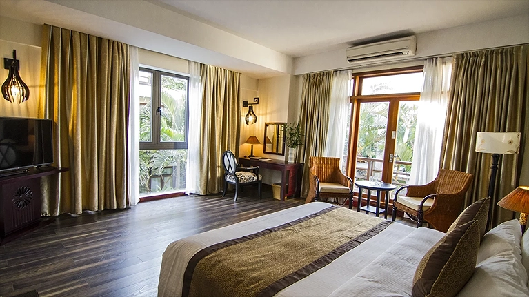 Deluxe Suite Garden View