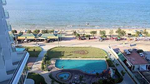 Nhìn trực tiếp ra biển