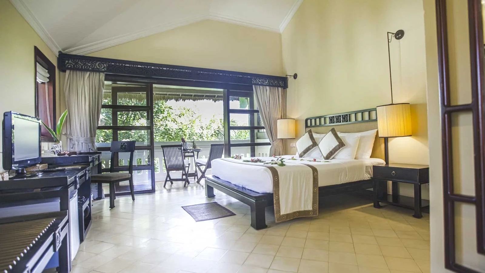 Garden View Suite