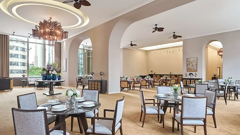 Nhà hàng Swiss-Café 