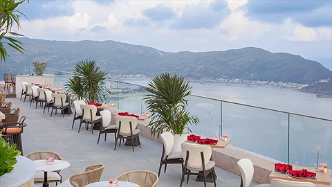 Sky bar