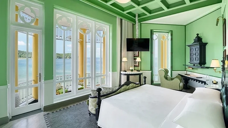 Deluxe Emerald Bay Room, Ocean