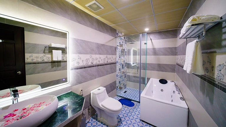 Khu vực nhà vệ sinh