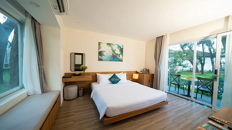 Deluxe Garden Double