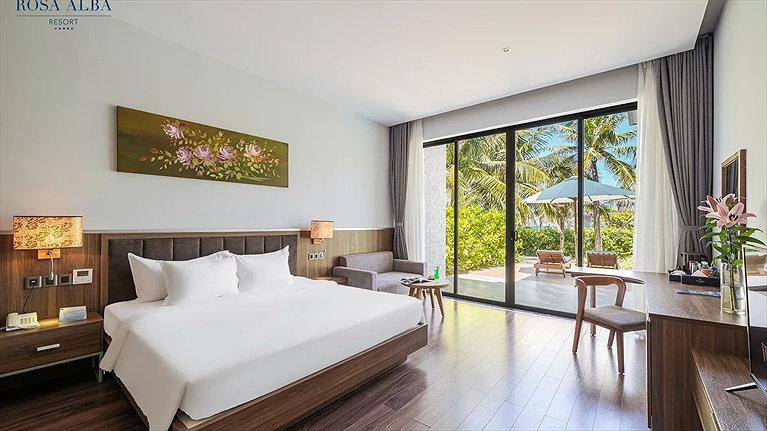 Beachfront Villa 04 Bedrooms