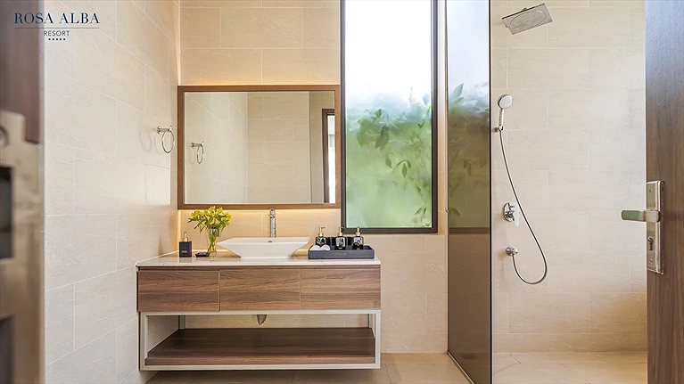 Beachfront Villa 04 Bedrooms