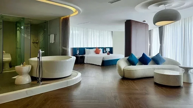 Family Suite 3 Bedrooms