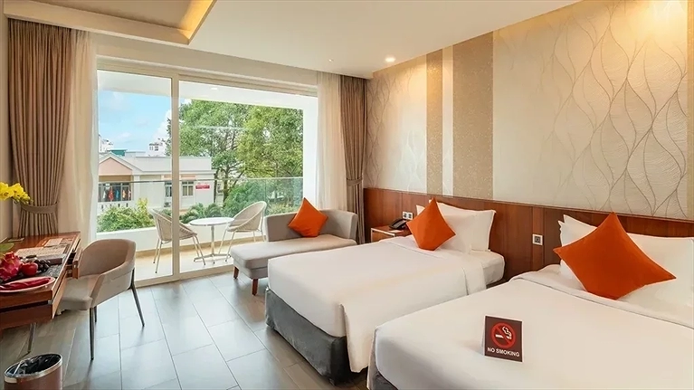 Classic City View Twin Bed