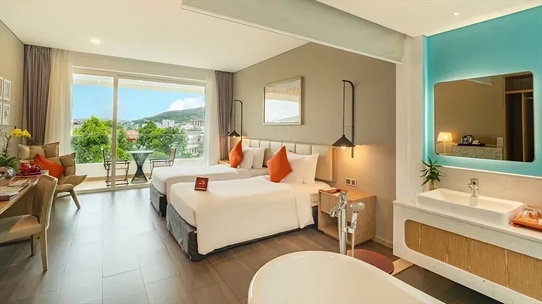 Premium City View Twin Bed