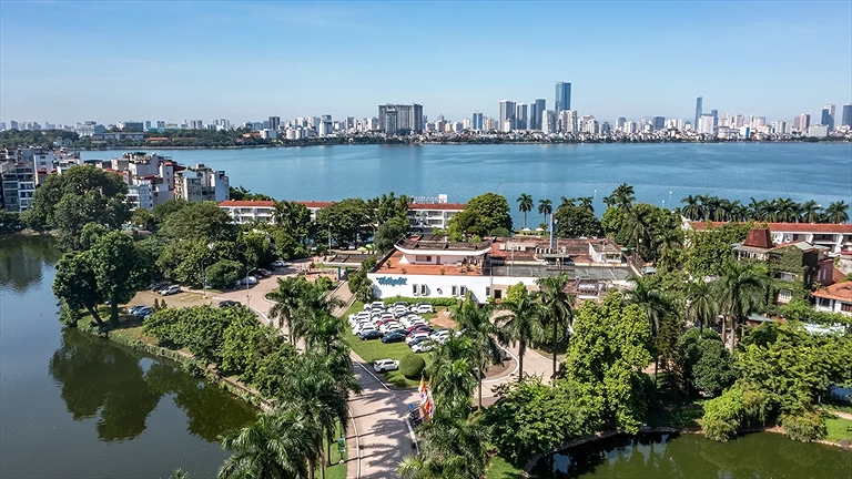 Toàn cảnh khách sạn Thắng Lợi