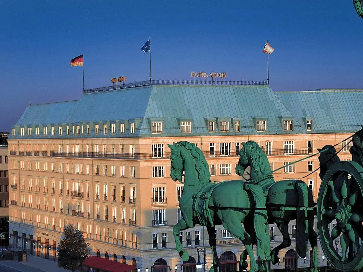 Khách sạn Adlon Kempinski Berlin