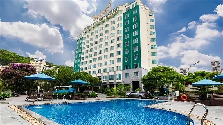 Quang cảnh bên ngoài khách sạn