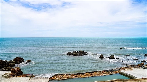 Bãi tắm Ngọc Trai