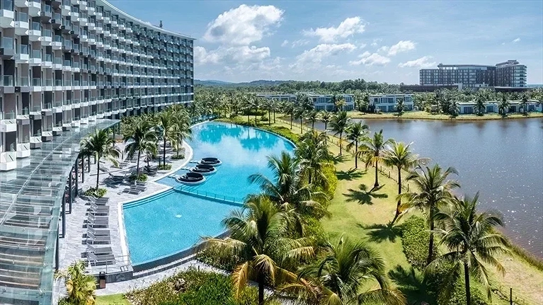 Hồ bơi khu căn hộ